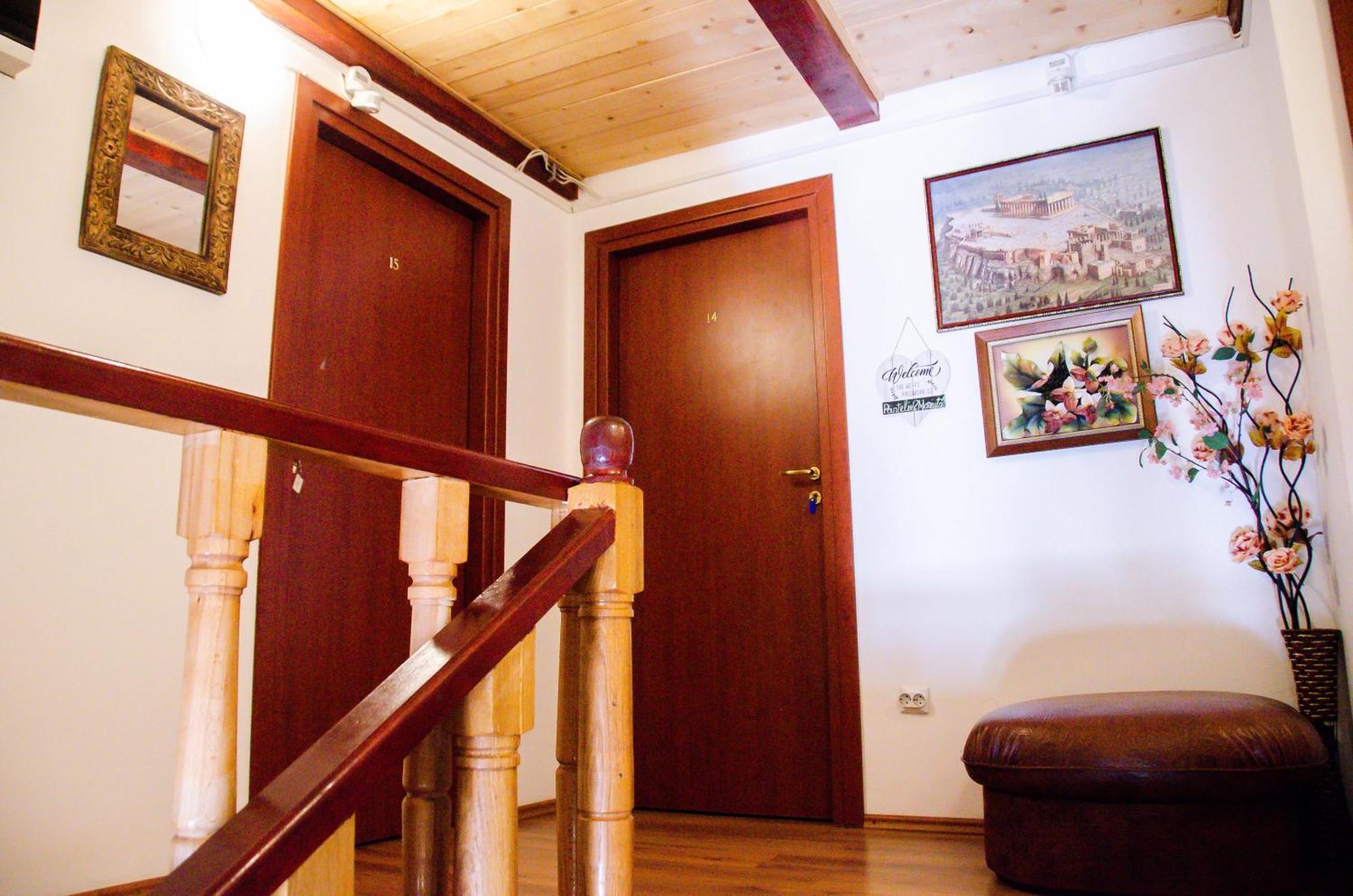 Conacul Bunicilor Hotel Novaci Buitenkant foto